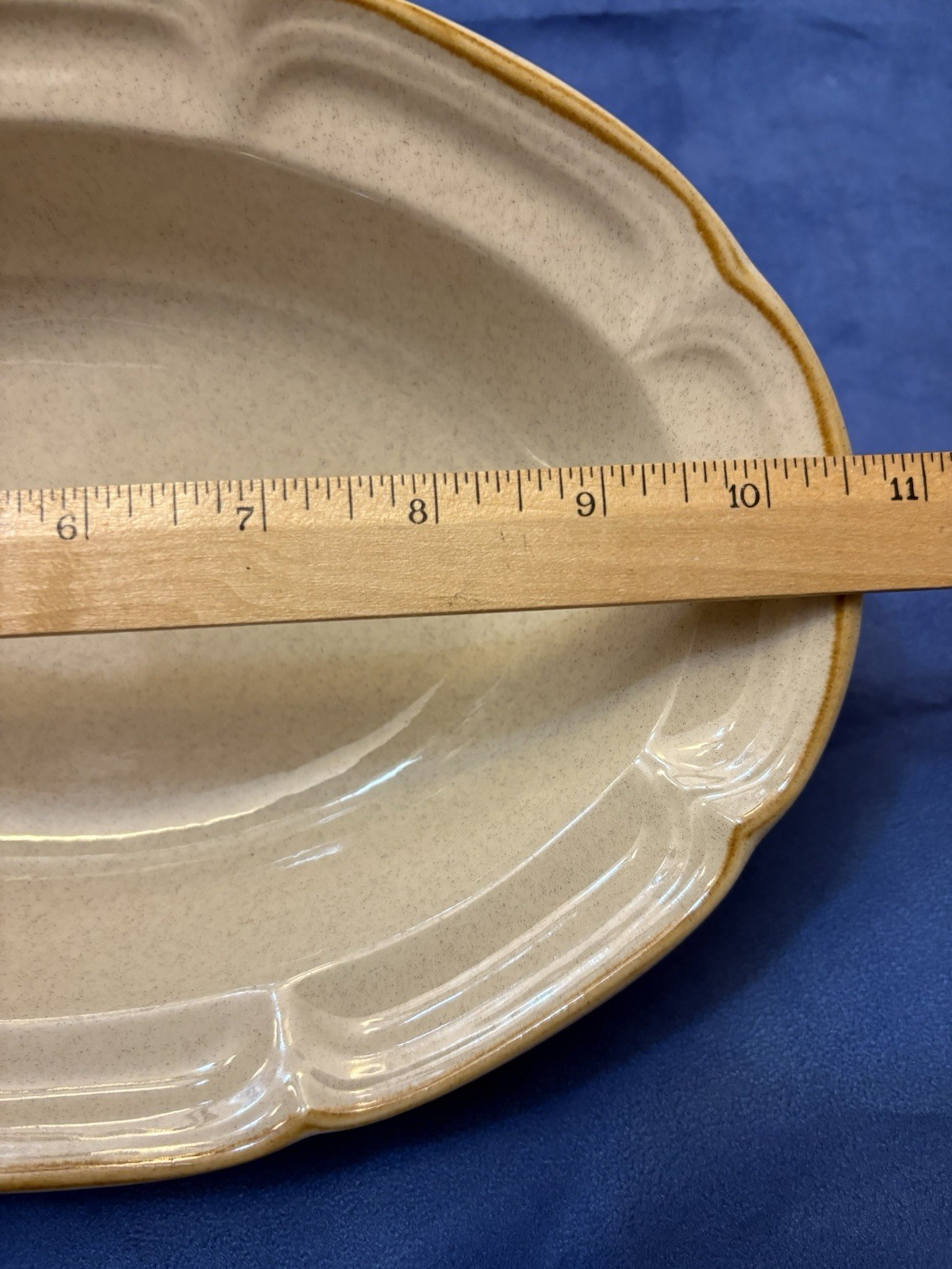 Hearthside Cameo Stoneware Oval Platter 12×9 Beige/Brown Rim Japan Oven Safe