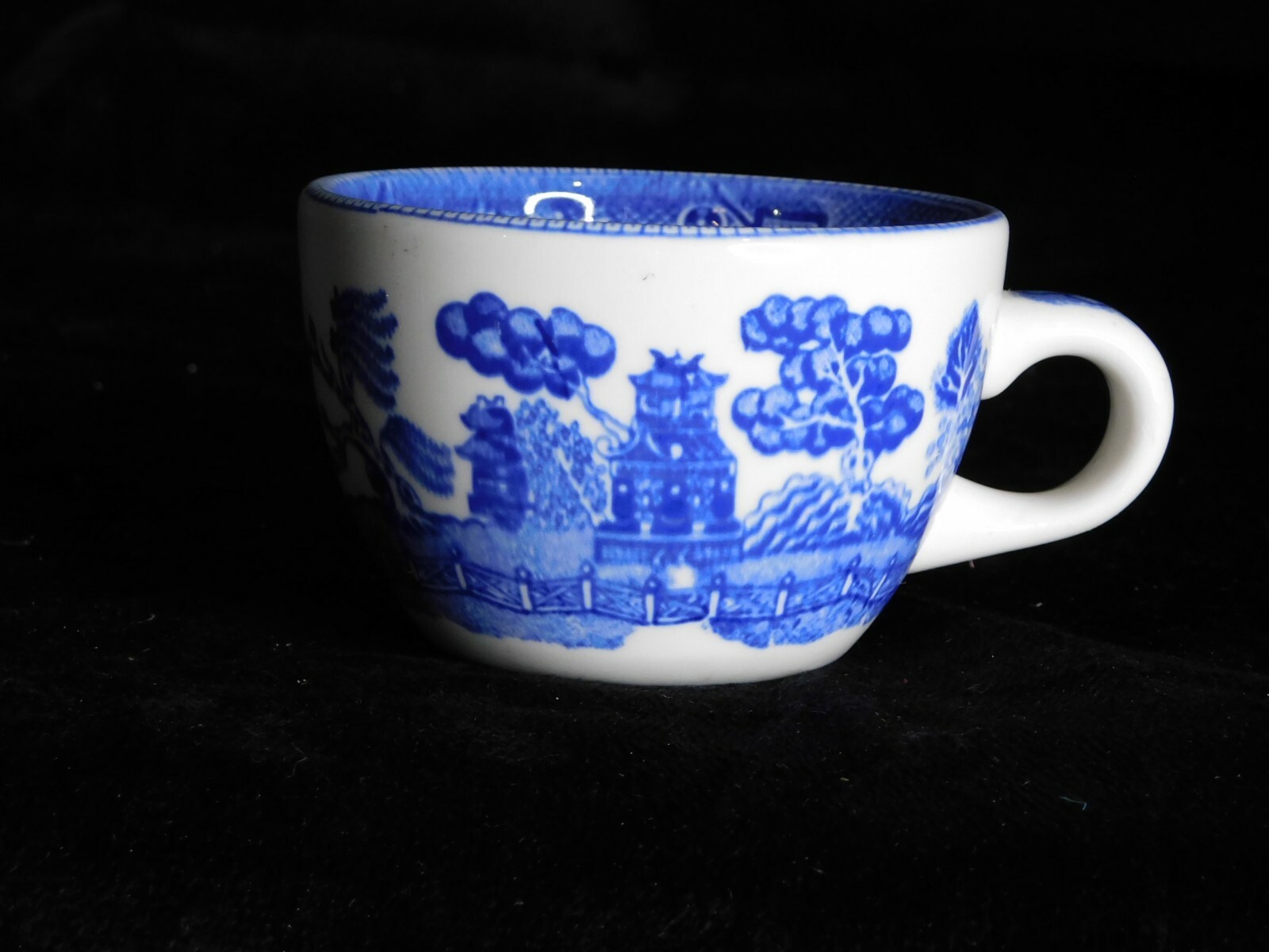 Buffalo China Blue Willow Cup