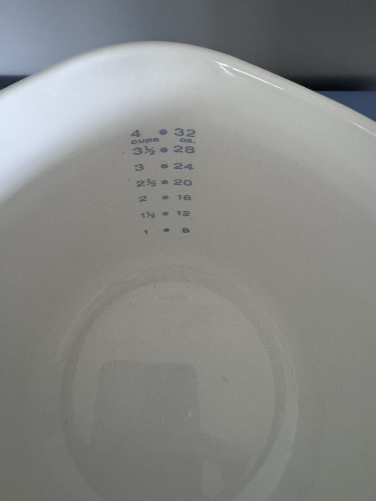 Vintage 2 Qt Corning Ware Blue Cornflower Gravy-Sauce Maker /Mixing Bowl USA
