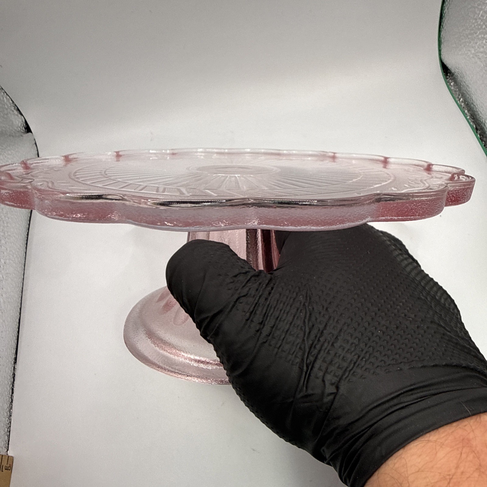 Cambridge Maison Pink Cake Stand By Circle Ware Crystal 9×3 inches