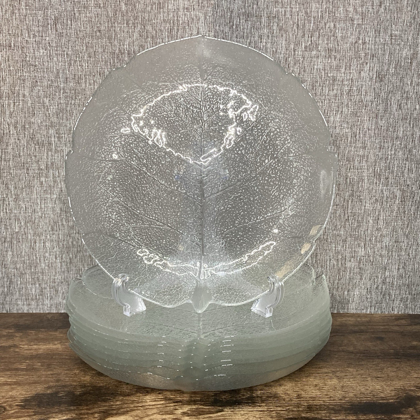 Set of 8 Vintage Arcoroc France Aspen Leaf Clear Tempered Glass Dinner Plates