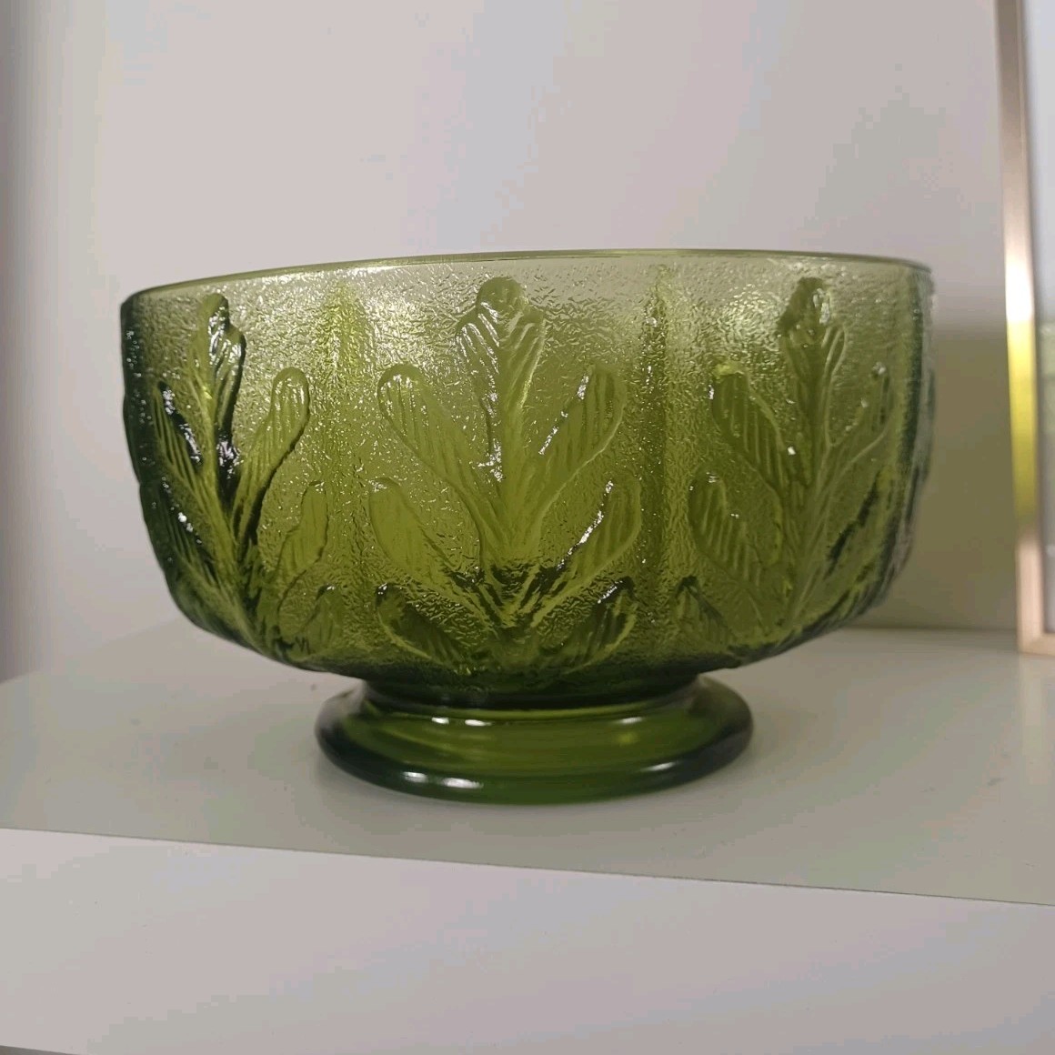 Vintage FTD Green Pressed Glass Leaf Pattern Round Bowl Decorative 1975