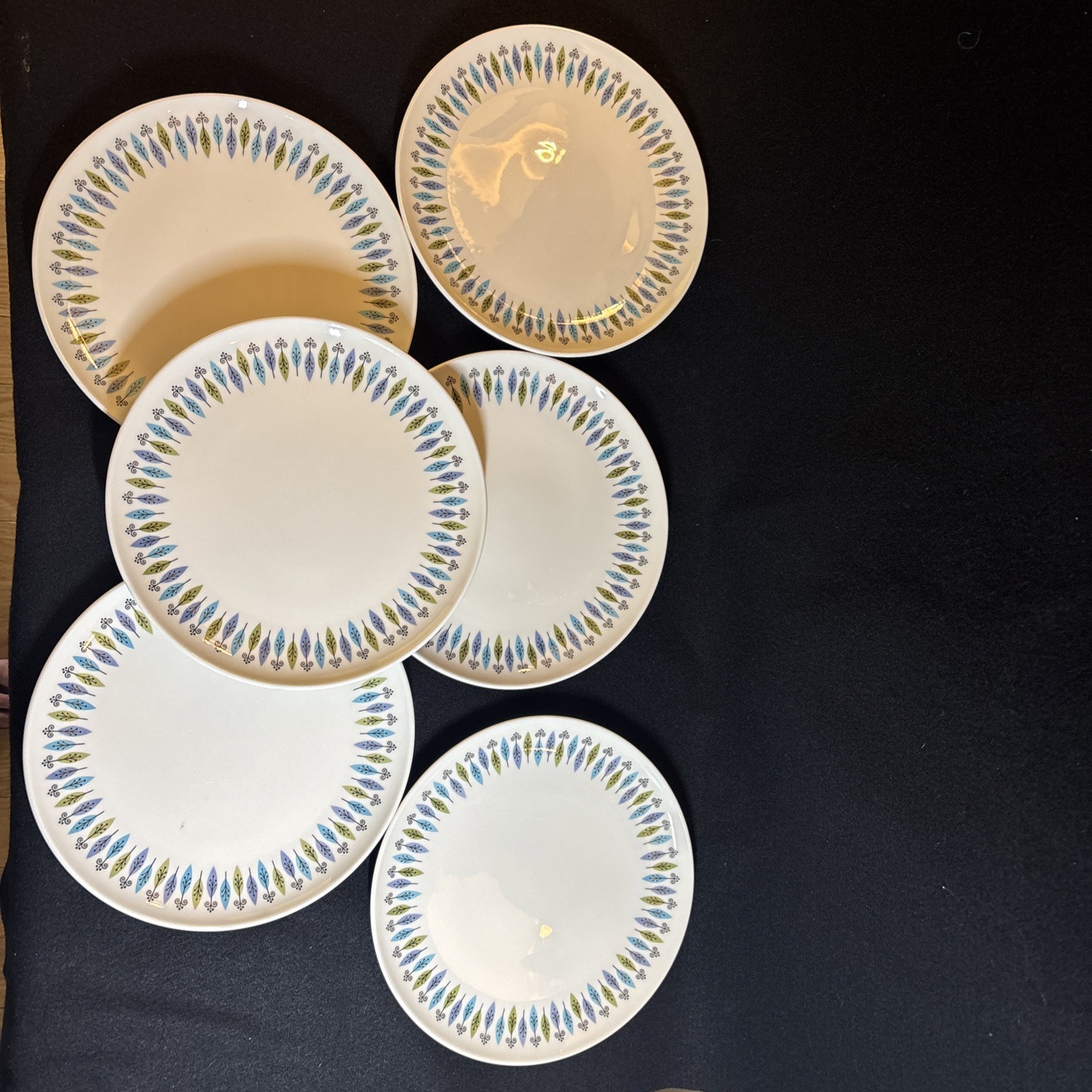 Vintage Syracuse China Carefree Nordic 10” Salad Plates Set of 6 USA