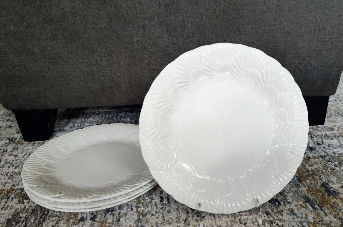 Mikasa Ocean Jewel White Dinner Plates ~Set of 4~ Embossed Shells 10 7/8″