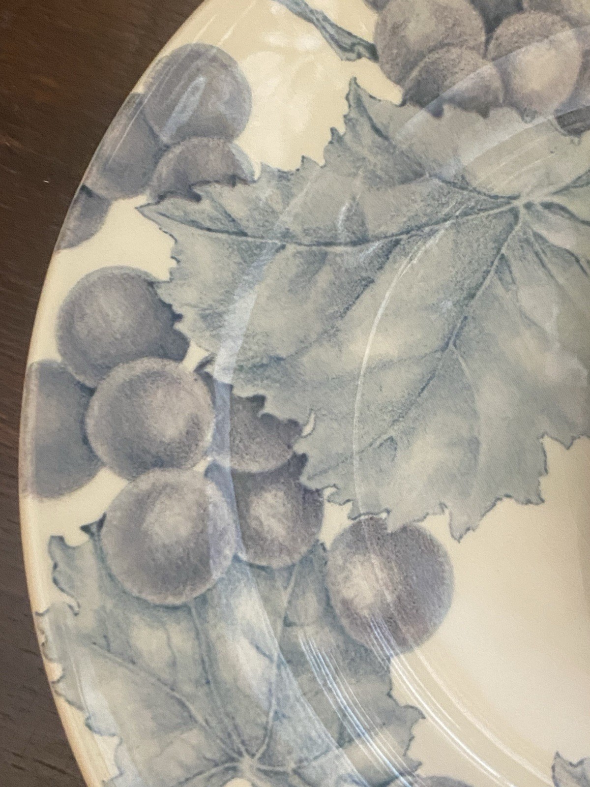 Lot Of 6 Pier 1 One Angleterre VINEYARD England Salad Dessert Plate Grapevines