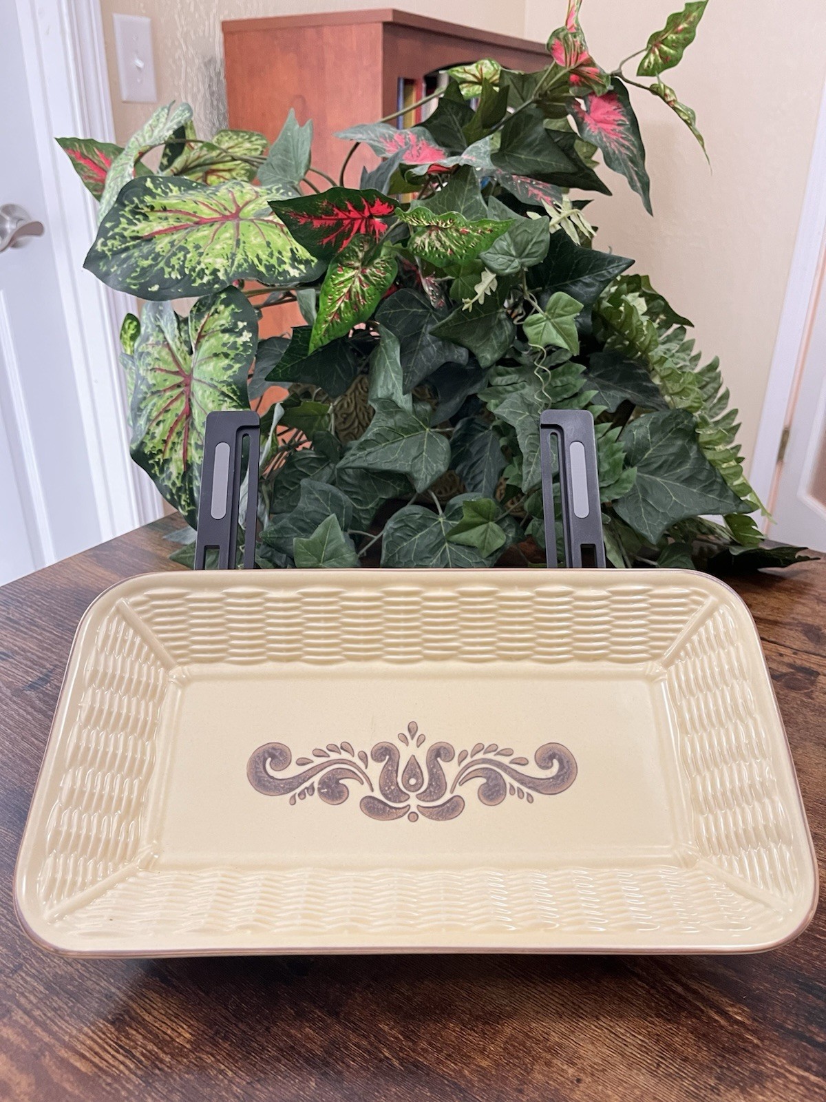 Pfaltzgraff Folk Art Basket Weave Design Serving Tray 12.5 X 6.75” EUC