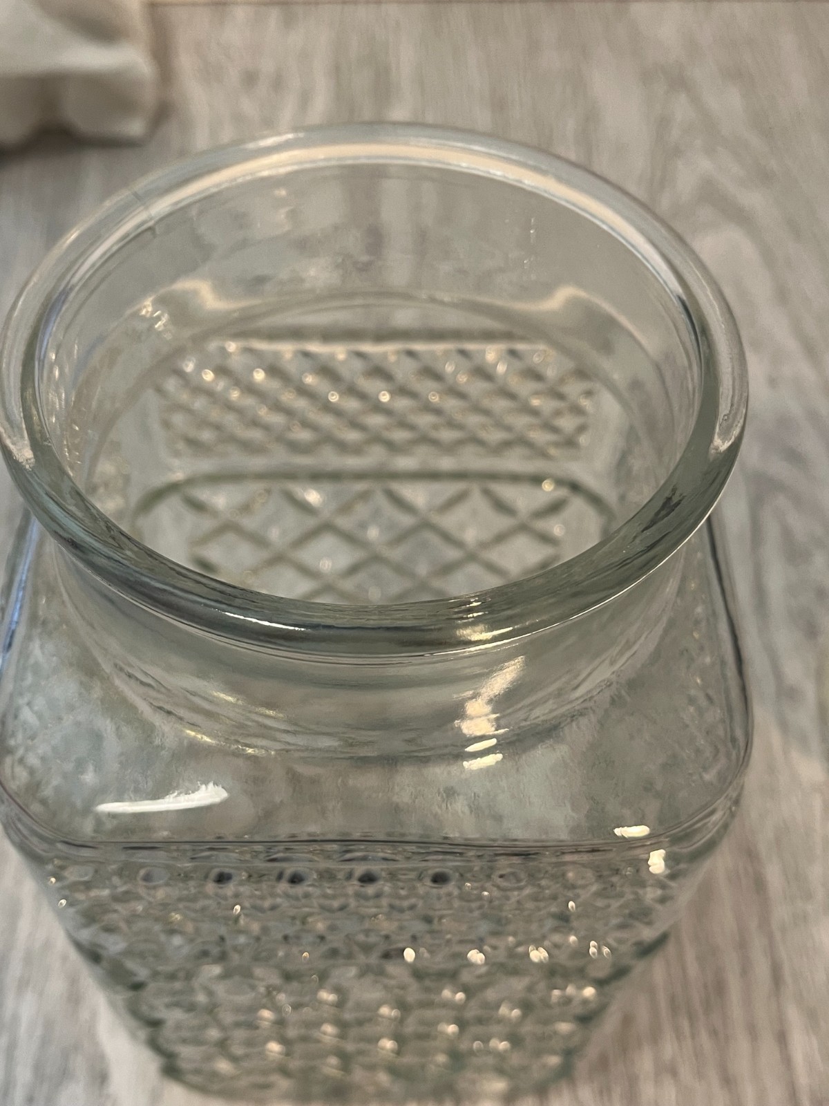 Vintage Anchor Hocking WEXFORD Diamond Pattern 9.5″ Glass Canister