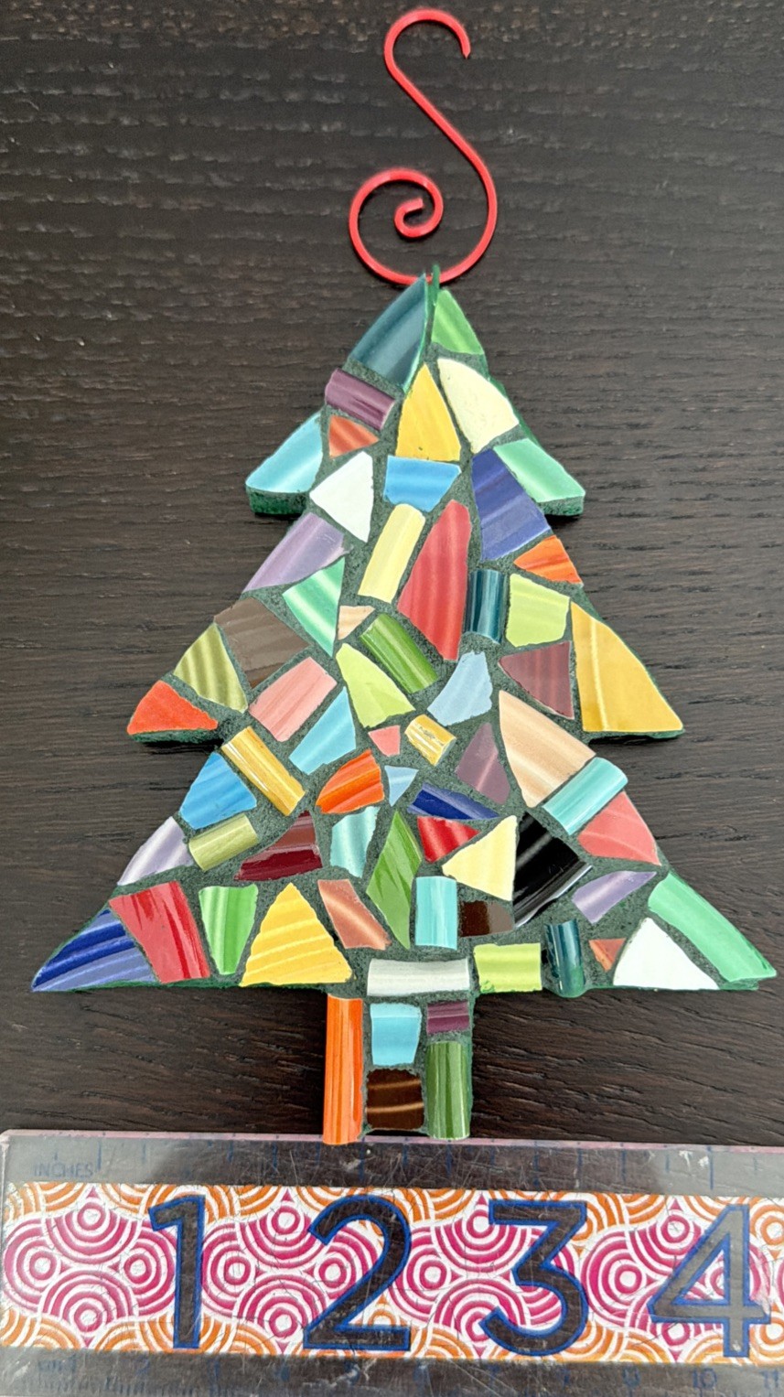 FIESTA WARE * Christmas Tree *🎄 Ornament USA VTG & P86 Saucers 20 + Colors