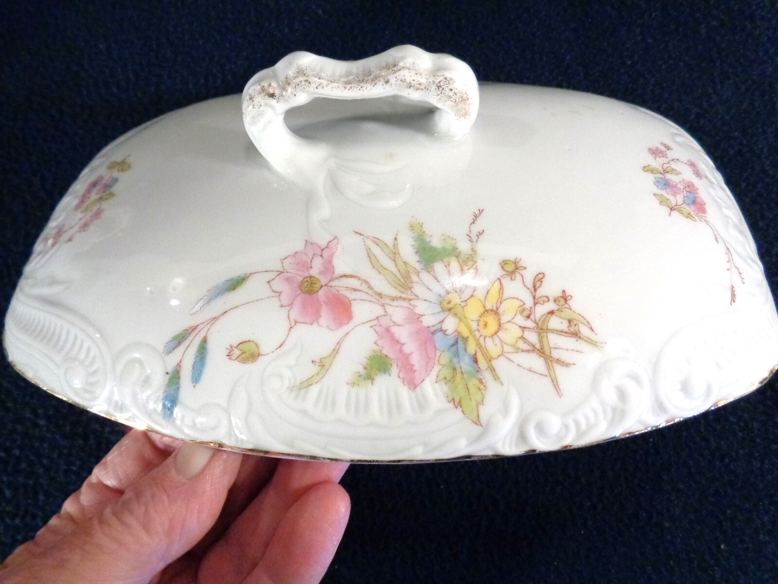 Unmarked Rectangular Covered Vegetable Dish Scalloped Pink Yellow & White Floral