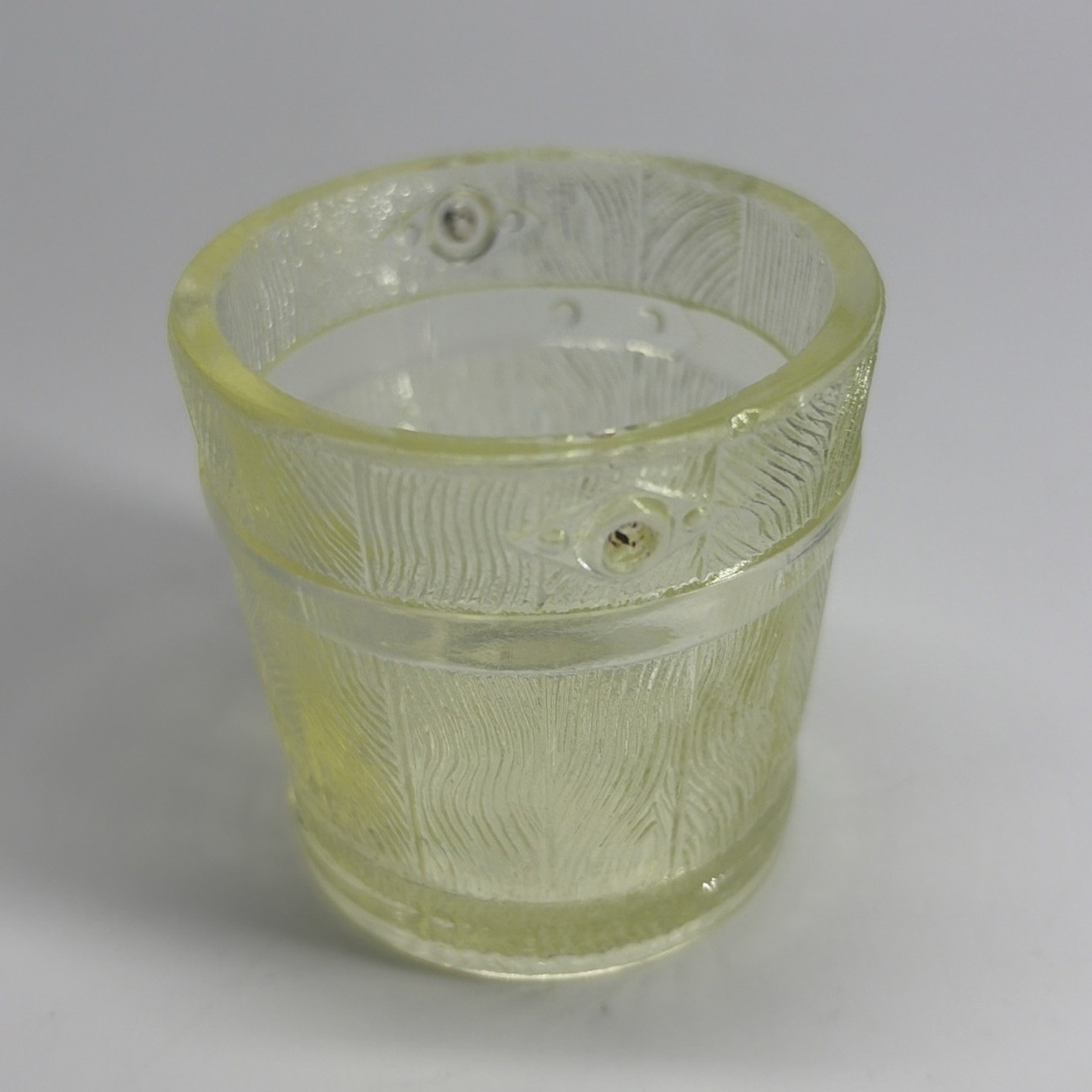 Bryce Bros Old Oaken Bucket Toothpick Holder 2″ Vaseline Uranium UV Glow EAPG