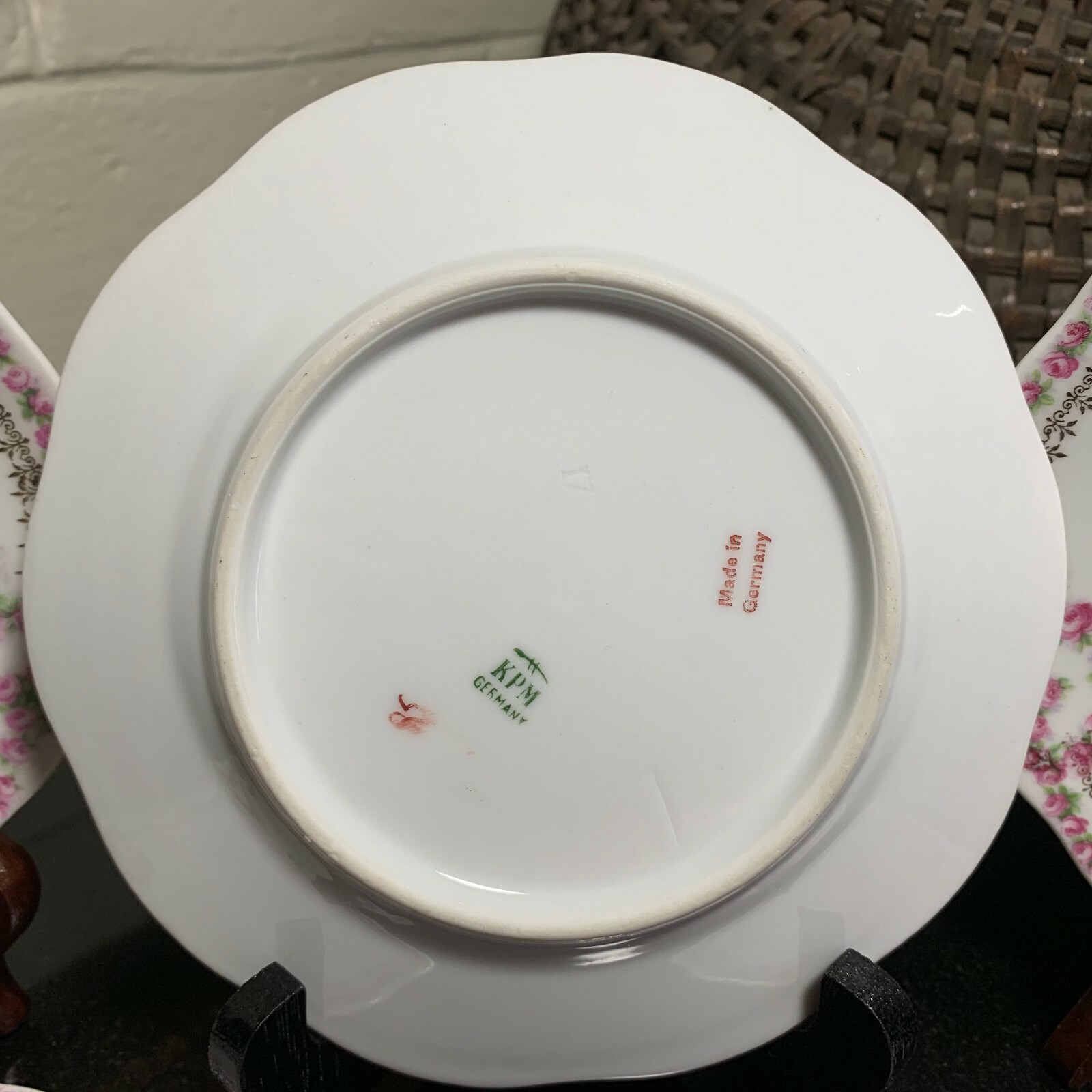 5 KPM Rose Garland or Swag 6 5/8″ Dessert Plates Made in Germany – Excellent