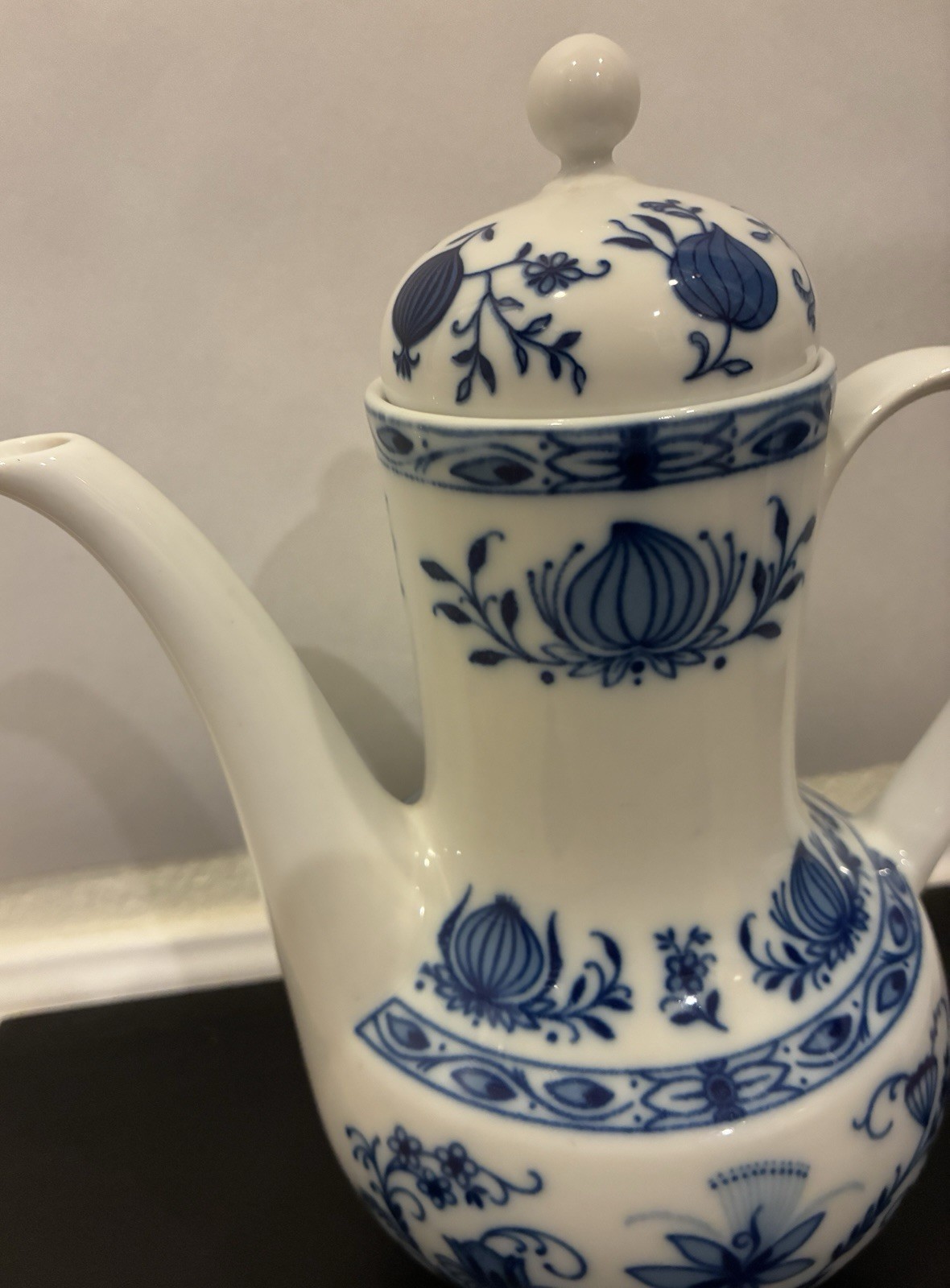 Winterling Bavaria Blue Onion 8.5” Teapot w Lid Germany Echt Kobalt Porcelain