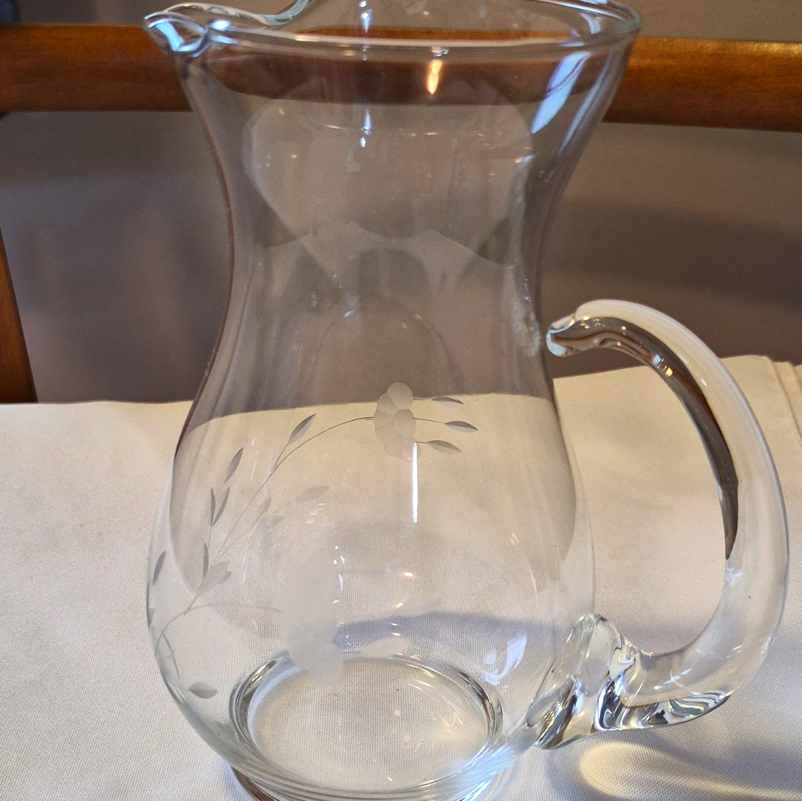 Clear Glass Pitcher 1.5L 6.5in White Floral Etched Decorative Glossy Finish