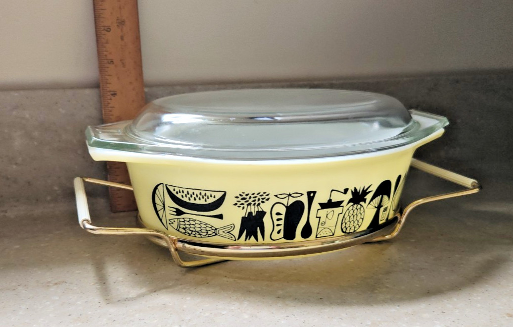 PYREX Mod Kitchen Oval Casserole Dish – 1.5 Qt – Promo, 1958