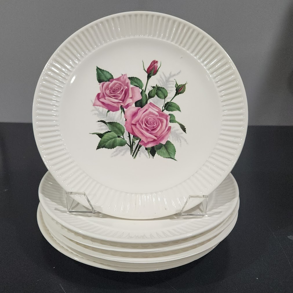 vtg 5 dinner plates 9″ ceramic white pink rose edge ribbed Cottage Decor wall