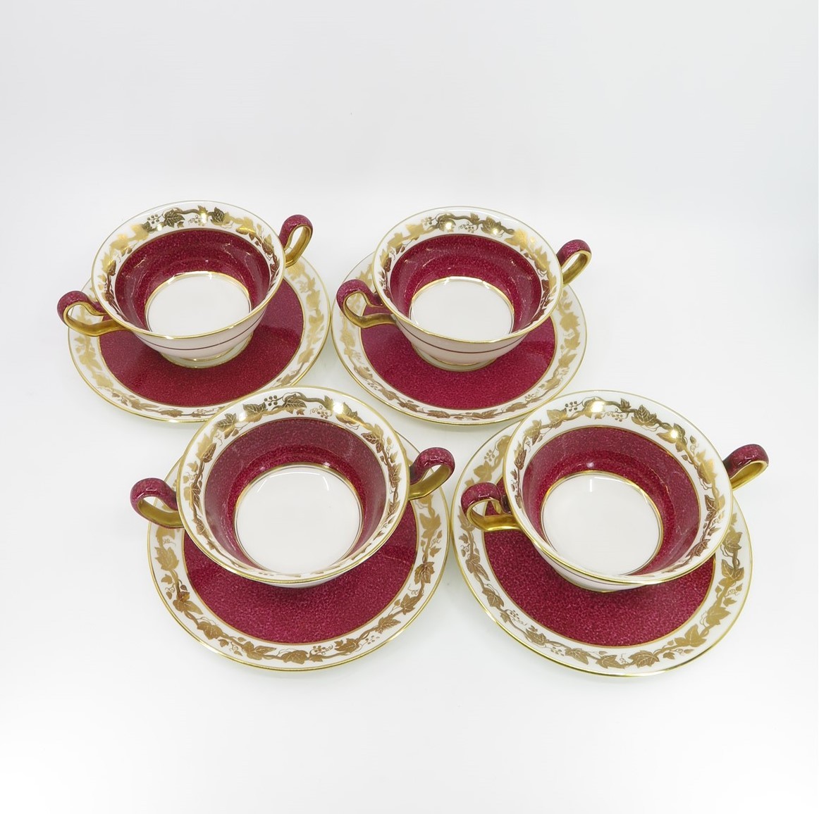 Wedgwood Whitehall Powder Ruby Red 4 Cream Soup Bowls Double Handle & 4 Saucers
