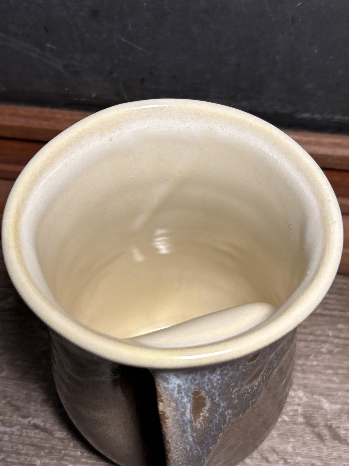 Neher Art Pottery Hand Warmer Mug Signed Tan Blue Gray Drip Glaze 2019 E11