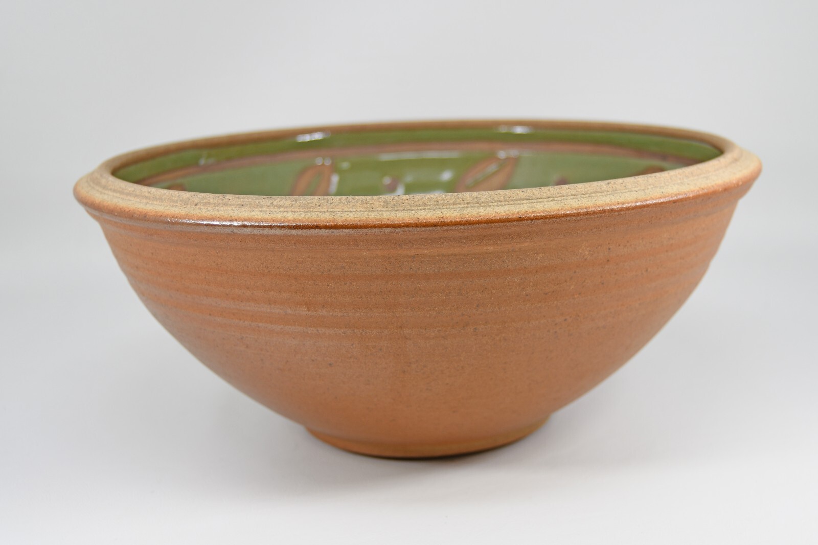 VTG Brieger Studio Art Pottery Serving Display Bowl Incised Leaf Green Natural