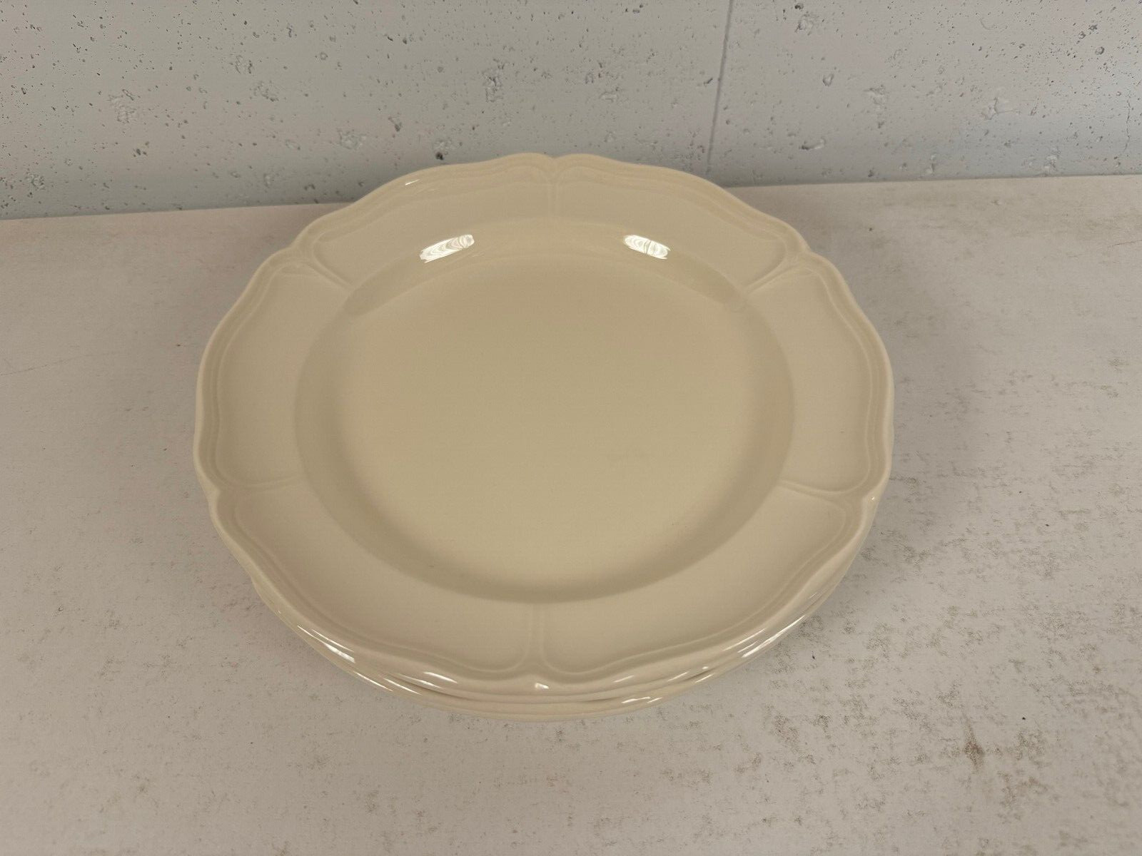 Wedgwood Porcelain Queens Shape Set of 12 Dinner Plates 10 1/4″