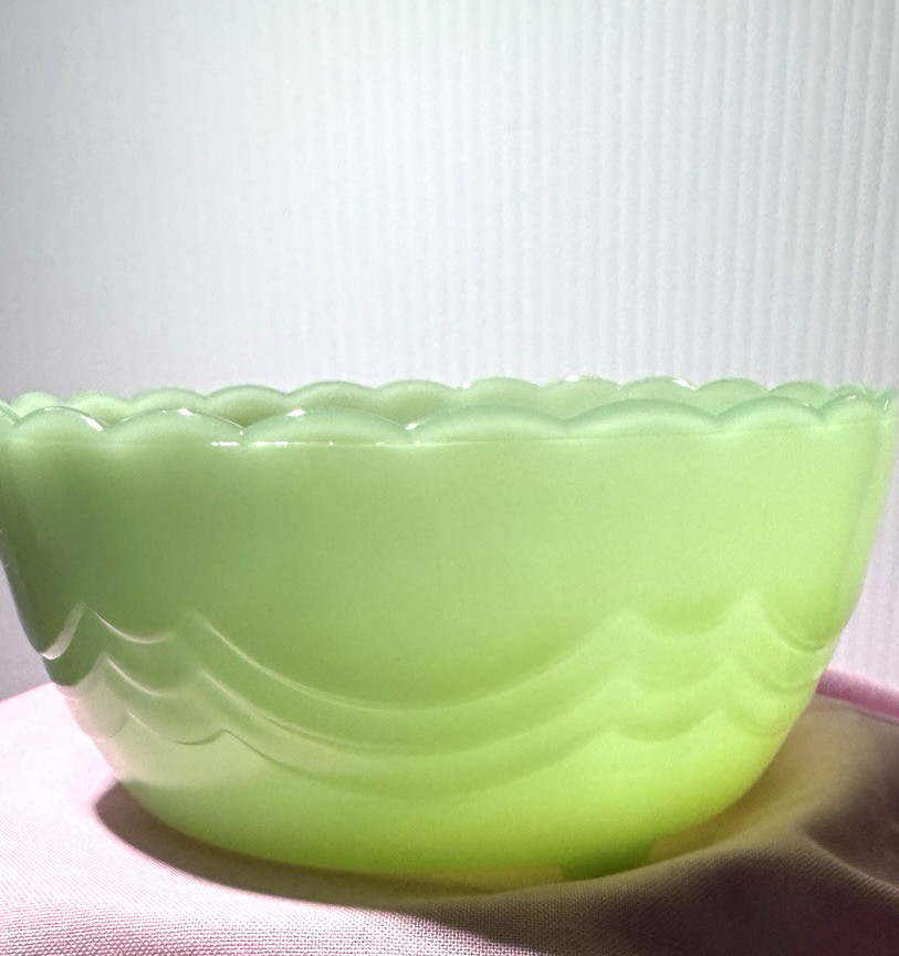 Fire King Jadeite 3 Footed Bulb Bowl 5 1/4″ Scalloped Rim Vintage Mid Century