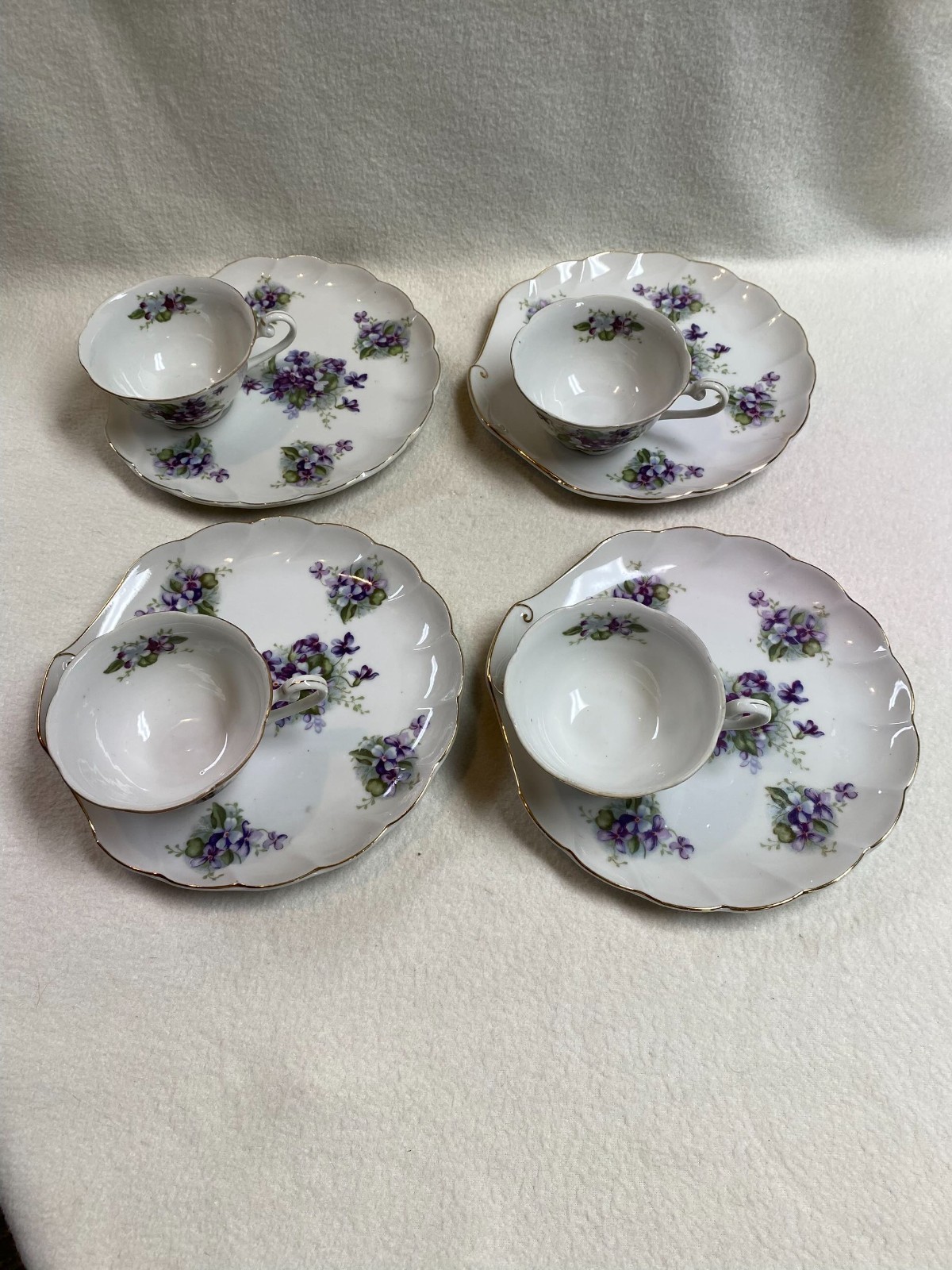 Vtg Hand-painted Lefton Purple Violet 8 Piece Snack Plates with Matching Cup Set