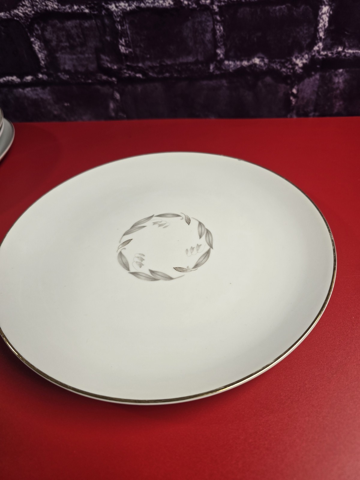 Kaysons Golden Fantasy 7 Dinner Plates, 9.25 Inches Fine China Japan