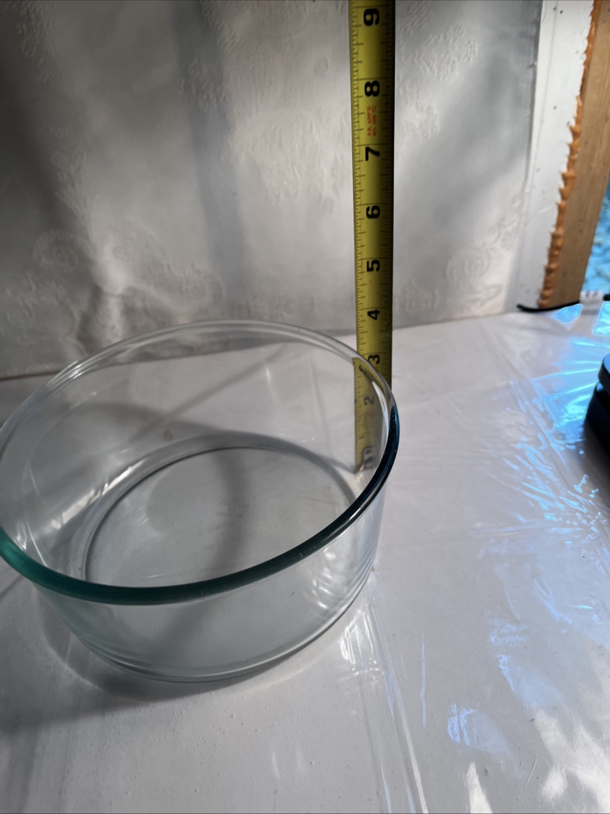 pyrex mixing bowl 7 inch diameter 3 inches deep, blue tint Lip England