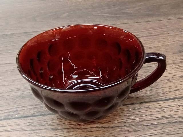 Anchor Hocking Red Royal Ruby Bubble Bullseye Tea Cup 1963 REDB25