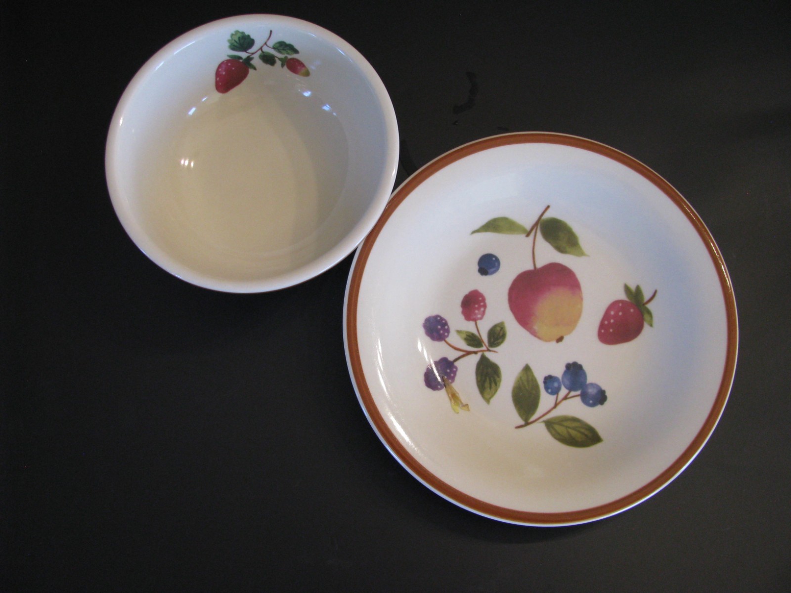 Berry by Longaberger Fruit Medley discontinued Pattern Choice Mix and match R7