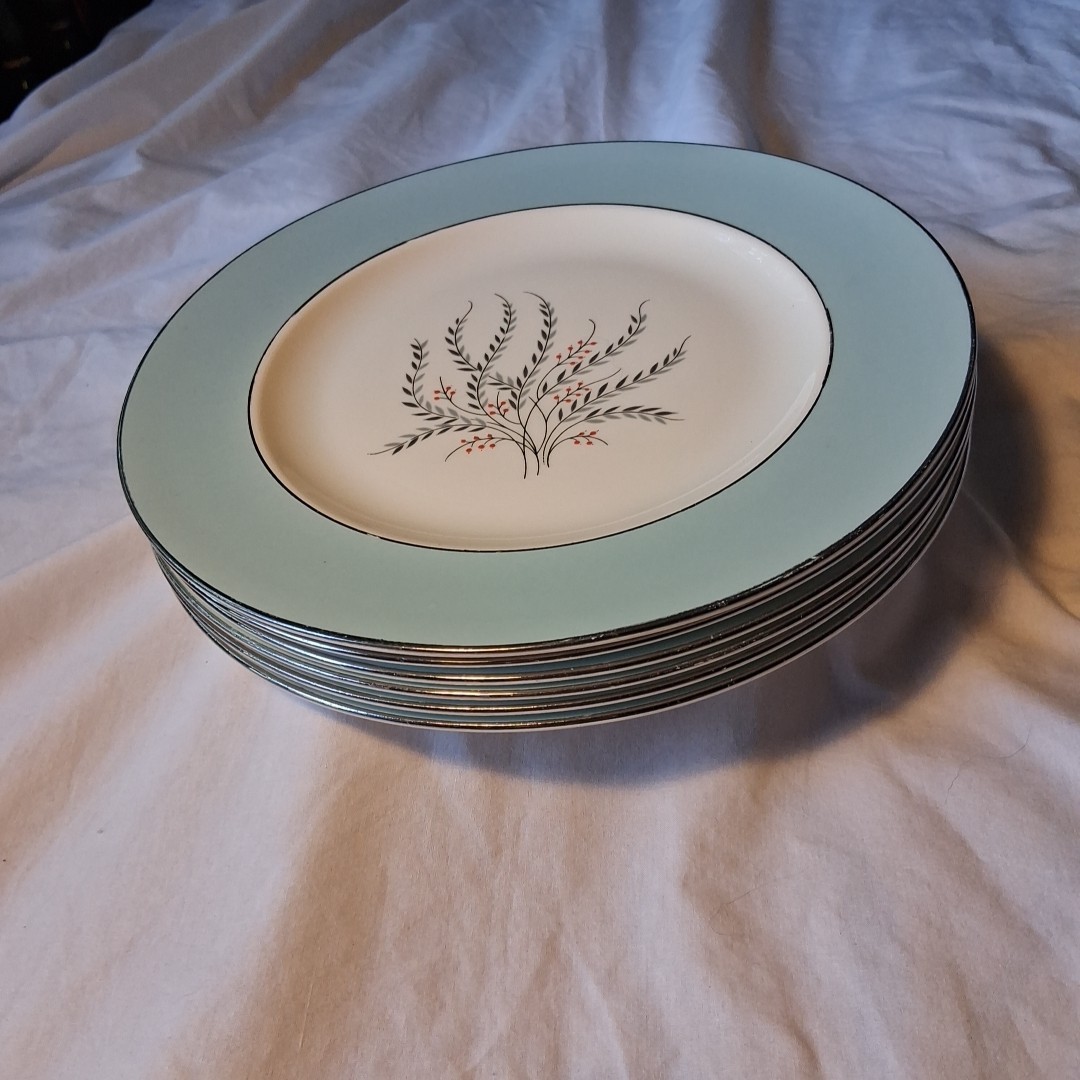 x6 Homer Laughlin Cavalier Egg Shell Triumph Pattern 10″ Dinner Plates USA CV52