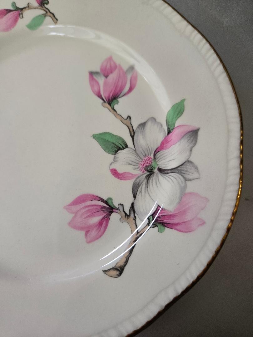 Vintage 1950’s Laughlin Liberty Dogwood Plate 6.5in