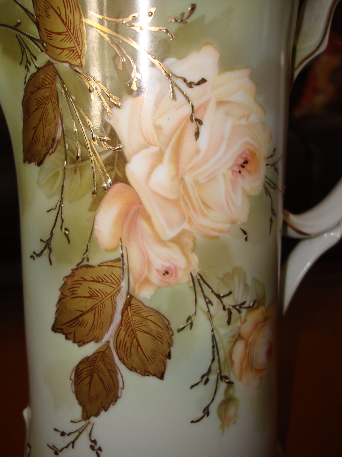 UNMARKED R.S. GERMANY PITCHER VASE TANKARD, ROSES & GOLD 10″