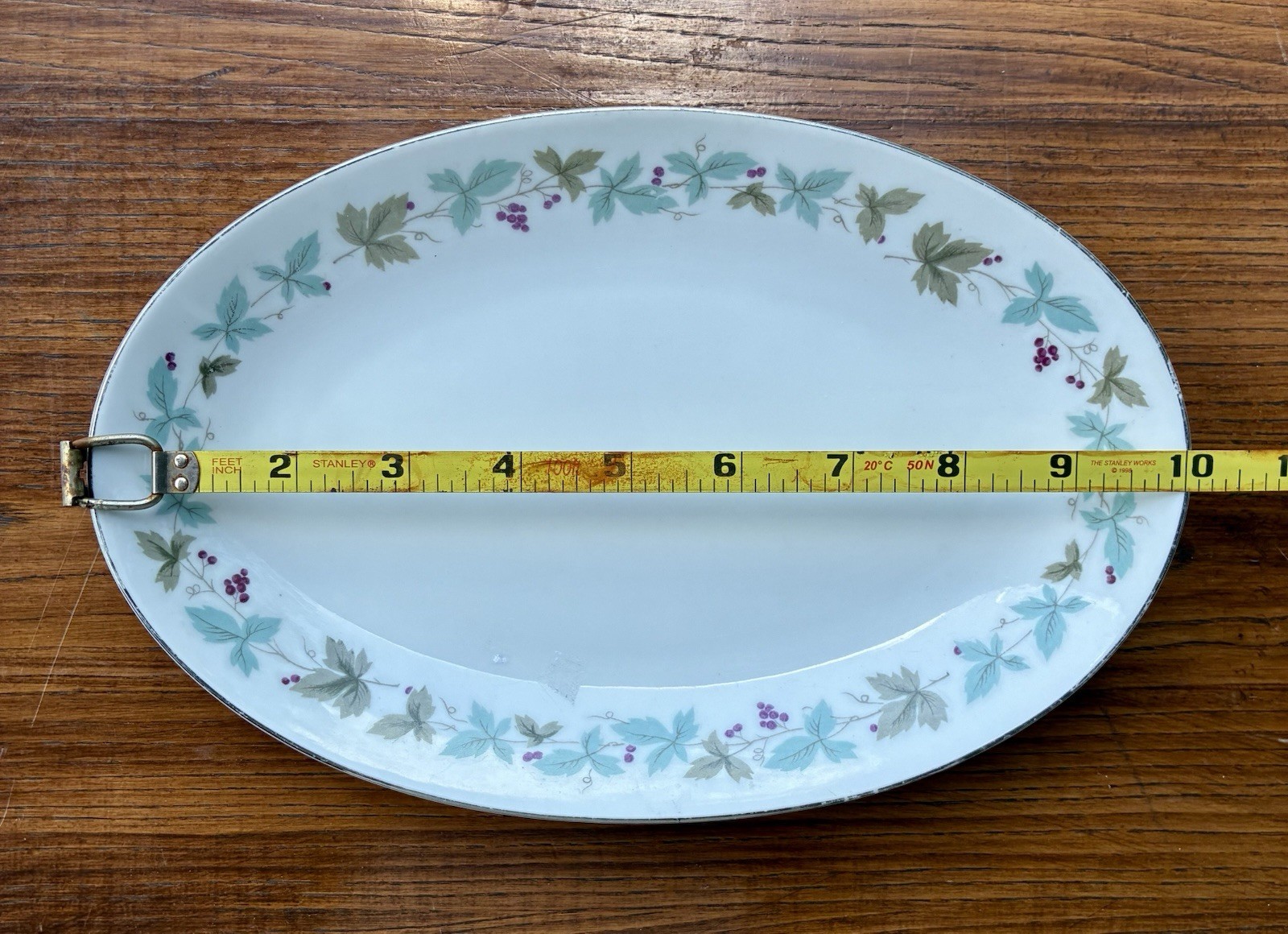 DISCONTINUED OVAL PLATTER FROM FINE CHINA OF JAPAN WITH THE “GRAPEVINE” PATTERN