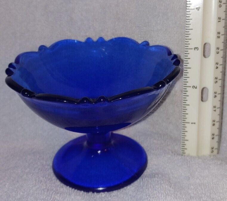 L.E. Smith – Mt Pleasant Cobalt Blue Glass – Footed Bowl