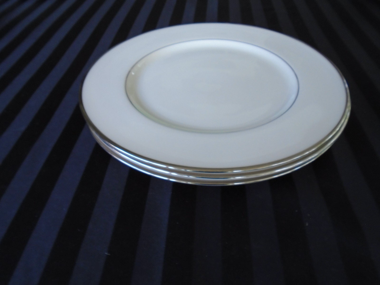 C-1000 3 Lenox Montclair Ivory 10 5/8″ Dinner Plates with Platinum Trim