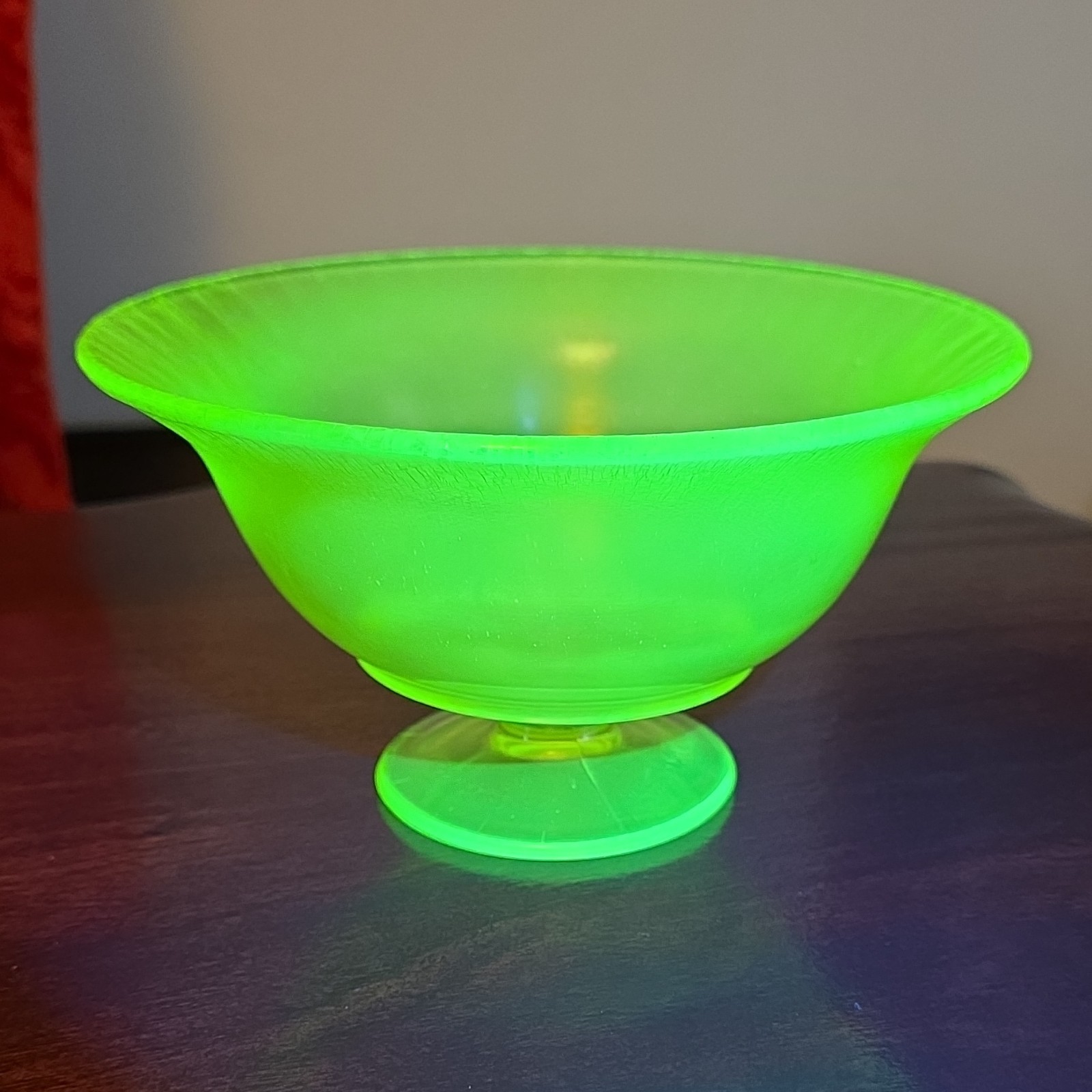 Unmarked Green Stretch Vaseline/Uranium-Style Glass Pedestal Bowl Round Compote