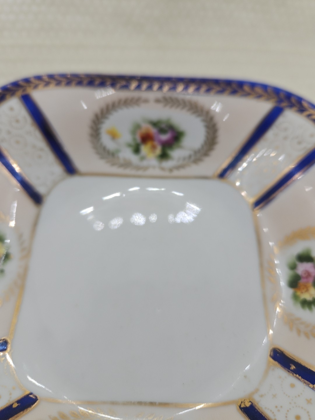 VTG Noritake Gold Cobalt Flower Pattern Handle Bowl 7x6x1 1/2 Inches Approx