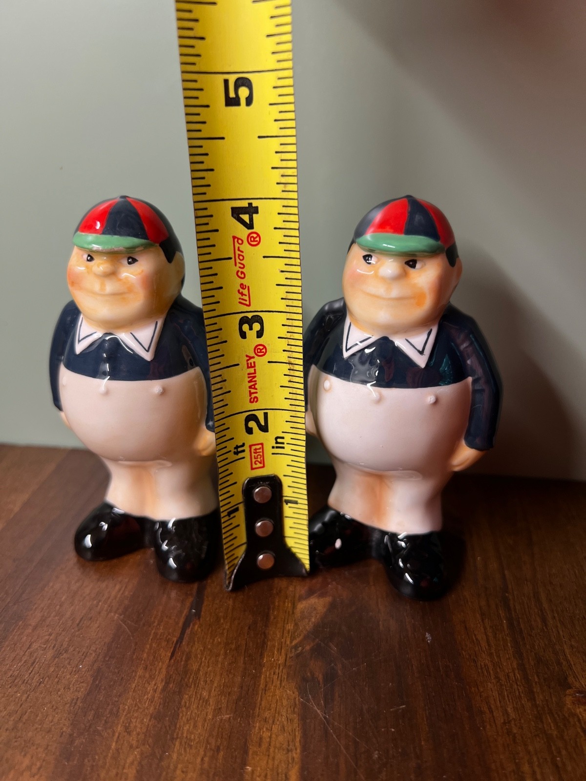 Vintage Alice in Wonderland Salt & Pepper Shakers Tweedledee & Tweedledum