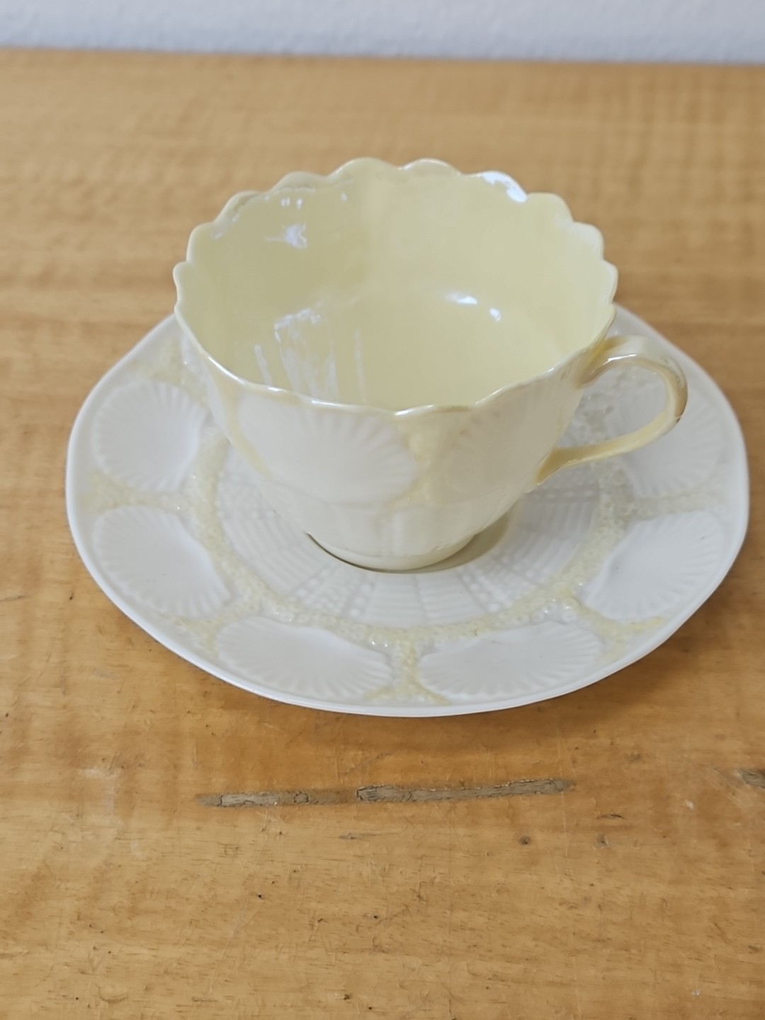 BELLEEK Porcelain CUP AND SAUCER SET 5th Mark Made in Ireland (1955-1965)