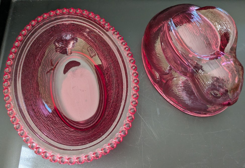 Vintage Indiana Glass Cranberry Pink Bunny Rabbit On Nest Covered Candy Dish.