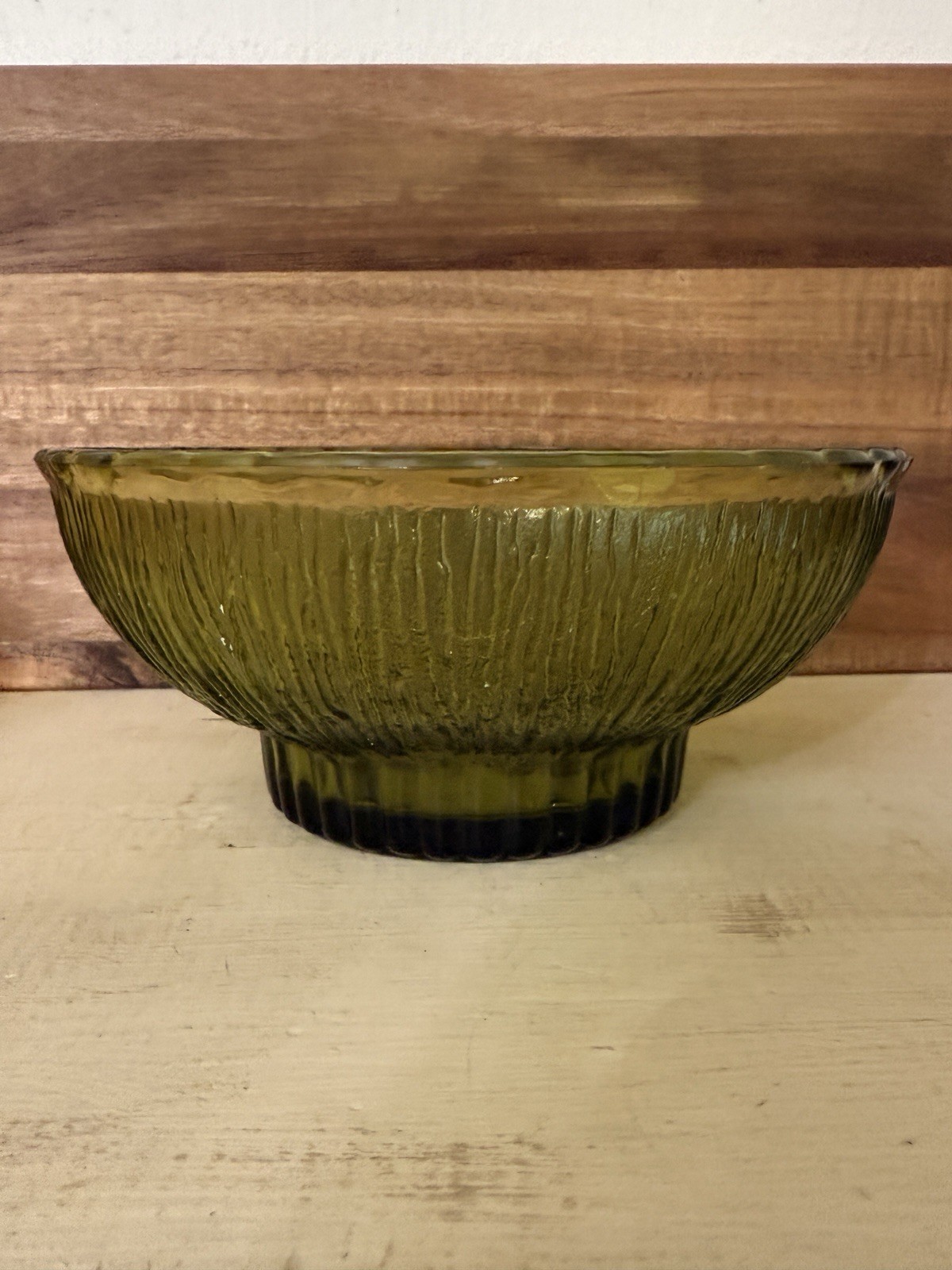 Vintage FTD Indiana Glass Green Bark Pattern Bowl 7 inch Candy Dish Planter 1975