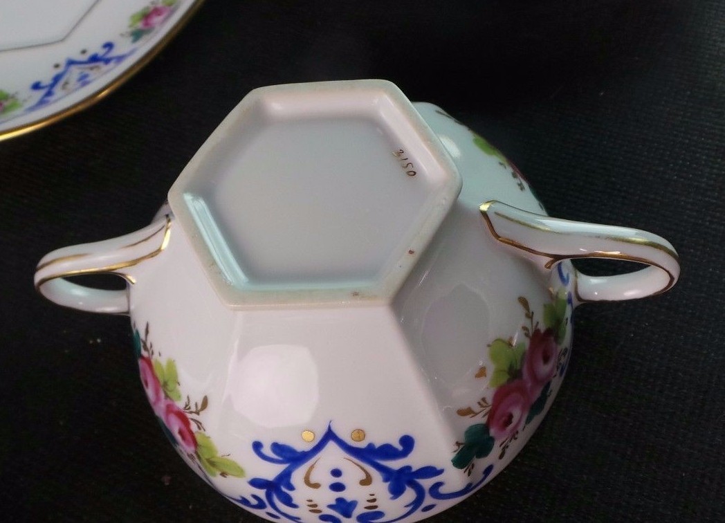 13 Howell & Hubbard / Hutschenreuther Soup Bouillon Wh & Cobalt Blue Hand Paint