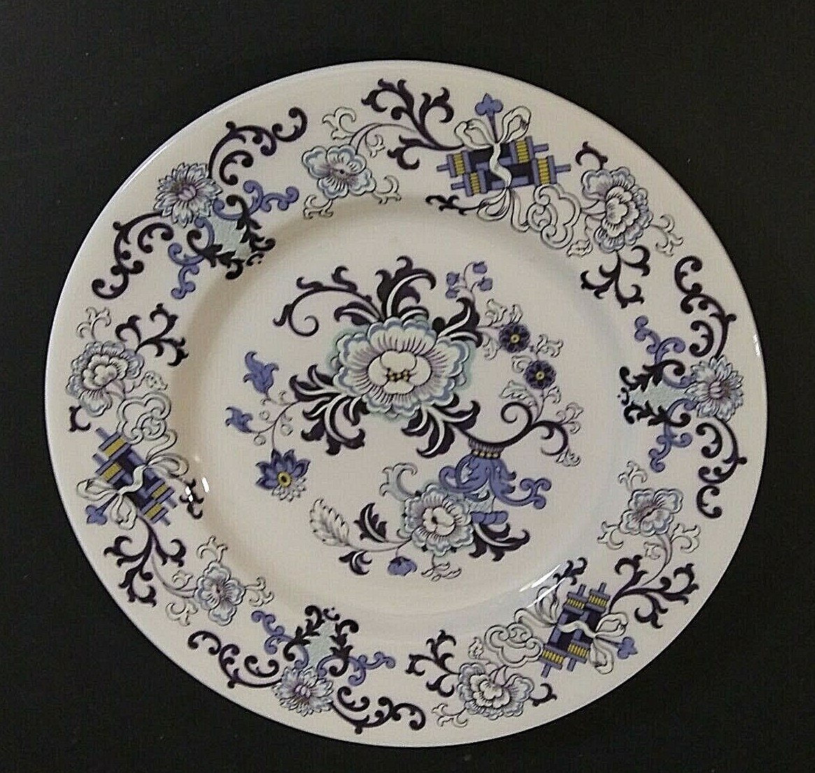 Royal Doulton Nankin TC1091 8″ Salad Plate