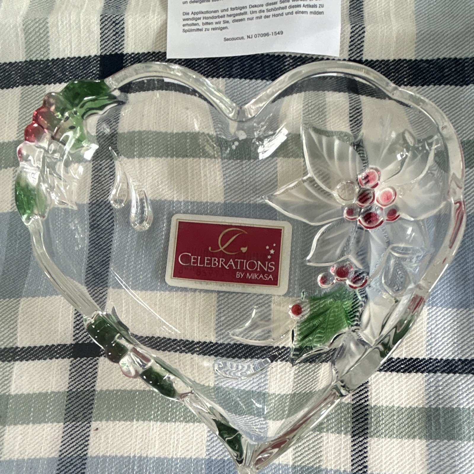 Mikasa Celebrations Holiday Bloom Heart Dish Clear Glass 6.25in SA841/650