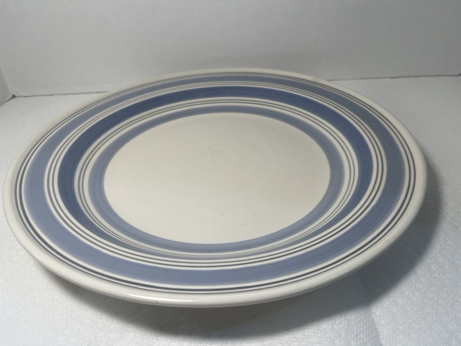Pfaltzgraff Rio – Blue & White – 13″ Round Striped Serving Platter 3906