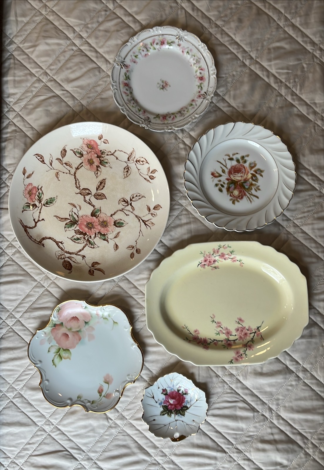 Lot of 6 Vintage Pink Flower Plates Curated Wall Décor Collection 11½ to 5″ Nice