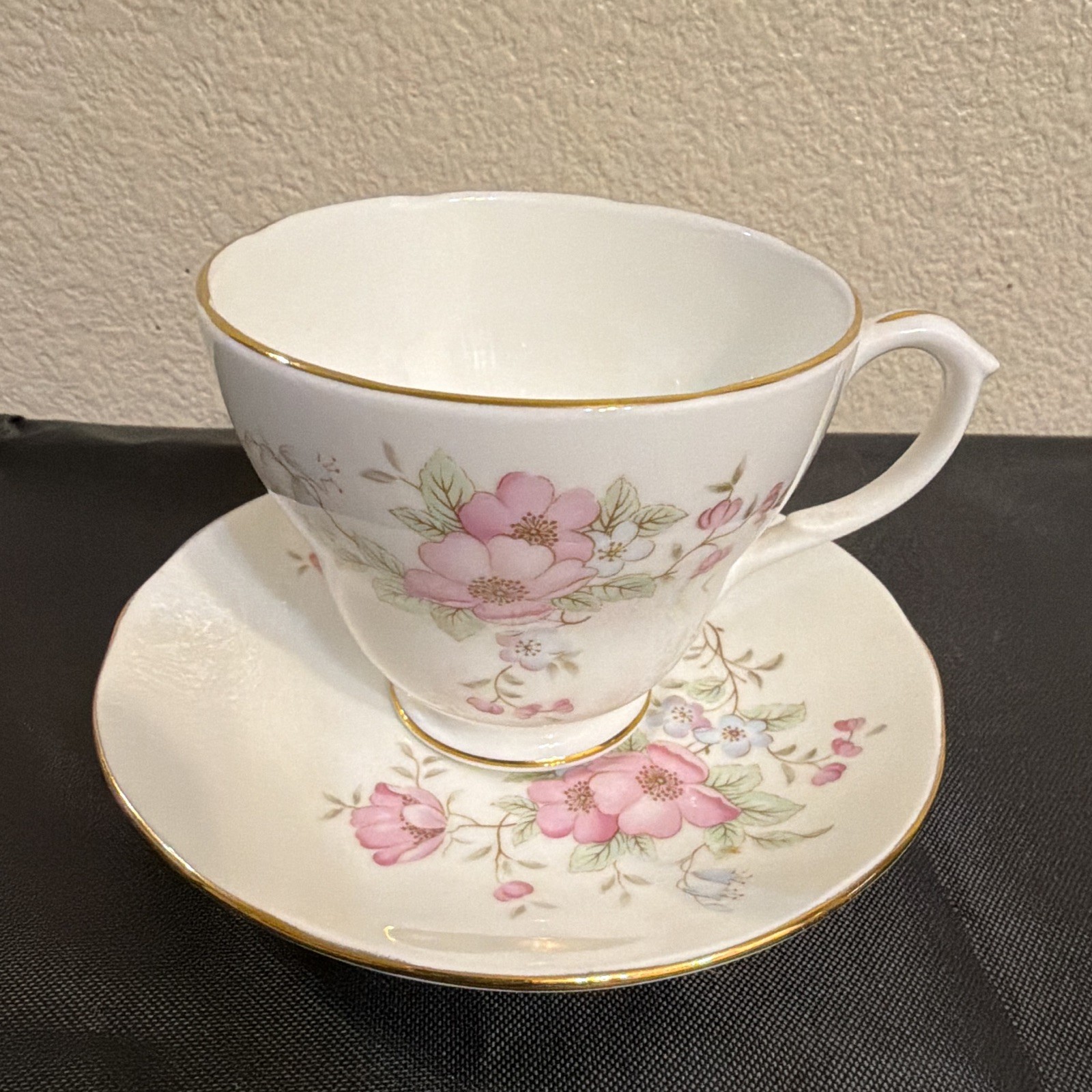 Royal Winchester Bone China Floral Tea Cup & Saucer Set, Gold Trim