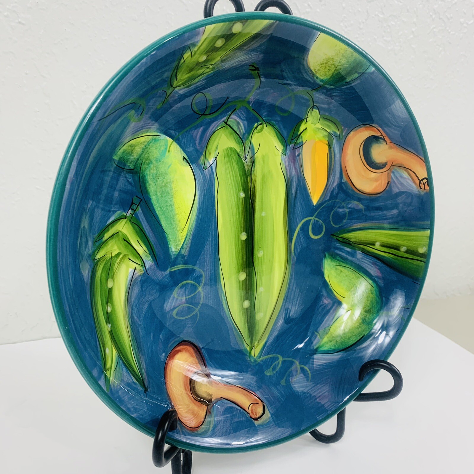 Linda Montgomery 9.5″ Salad Bowl Provence Certified International Snap Peas Pods
