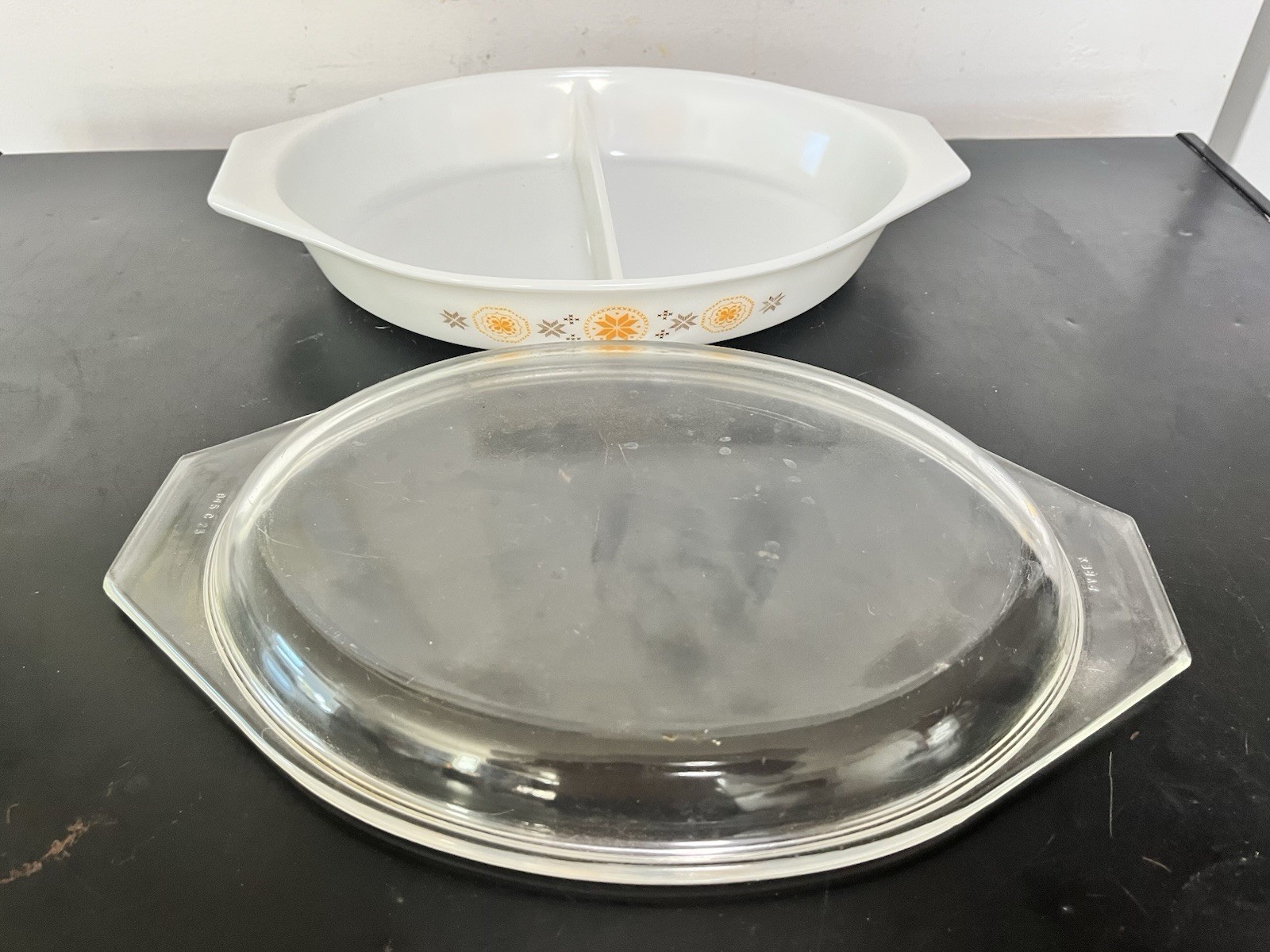Vintage Pyrex Town & Country 1 1/2 Quart Divided Casserole Dish & Lid Orange