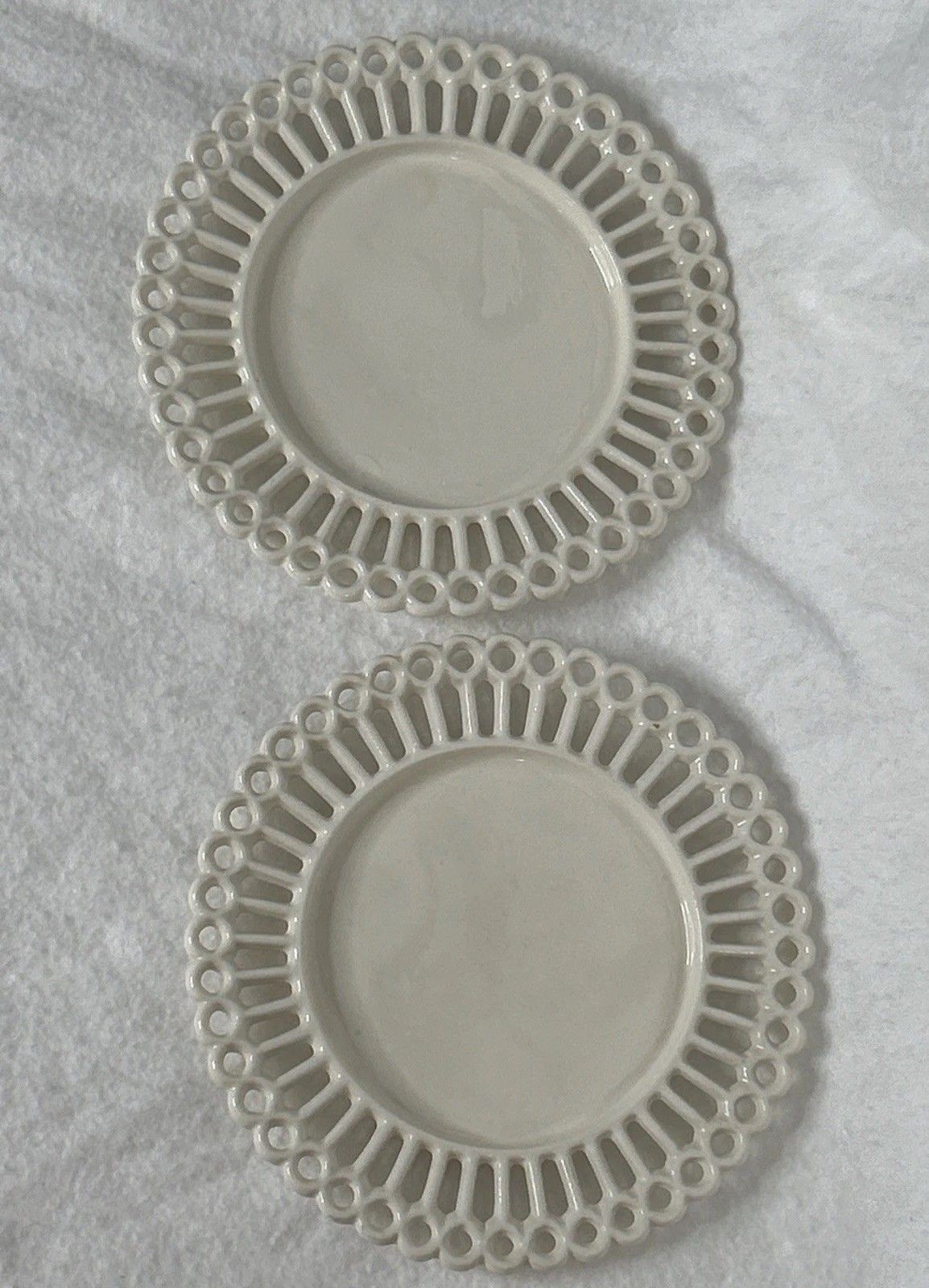 Vintage Milk Glass Ribbon lace edge Dessert Salad Plates Set Of 2 Ivory White